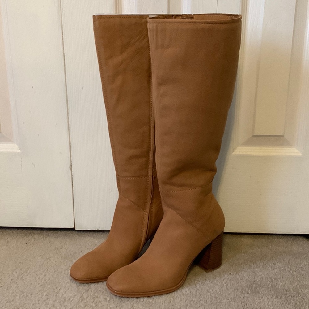 NWOT Dolce Vita Fynn Wide Calf Boots Brown Nubuck 8.5 WC